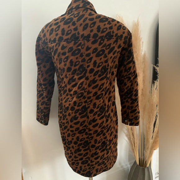 Ichi Brand. Corduroy, animal print, button front, lightweight jacket in size XS. - Picture 9 of 11